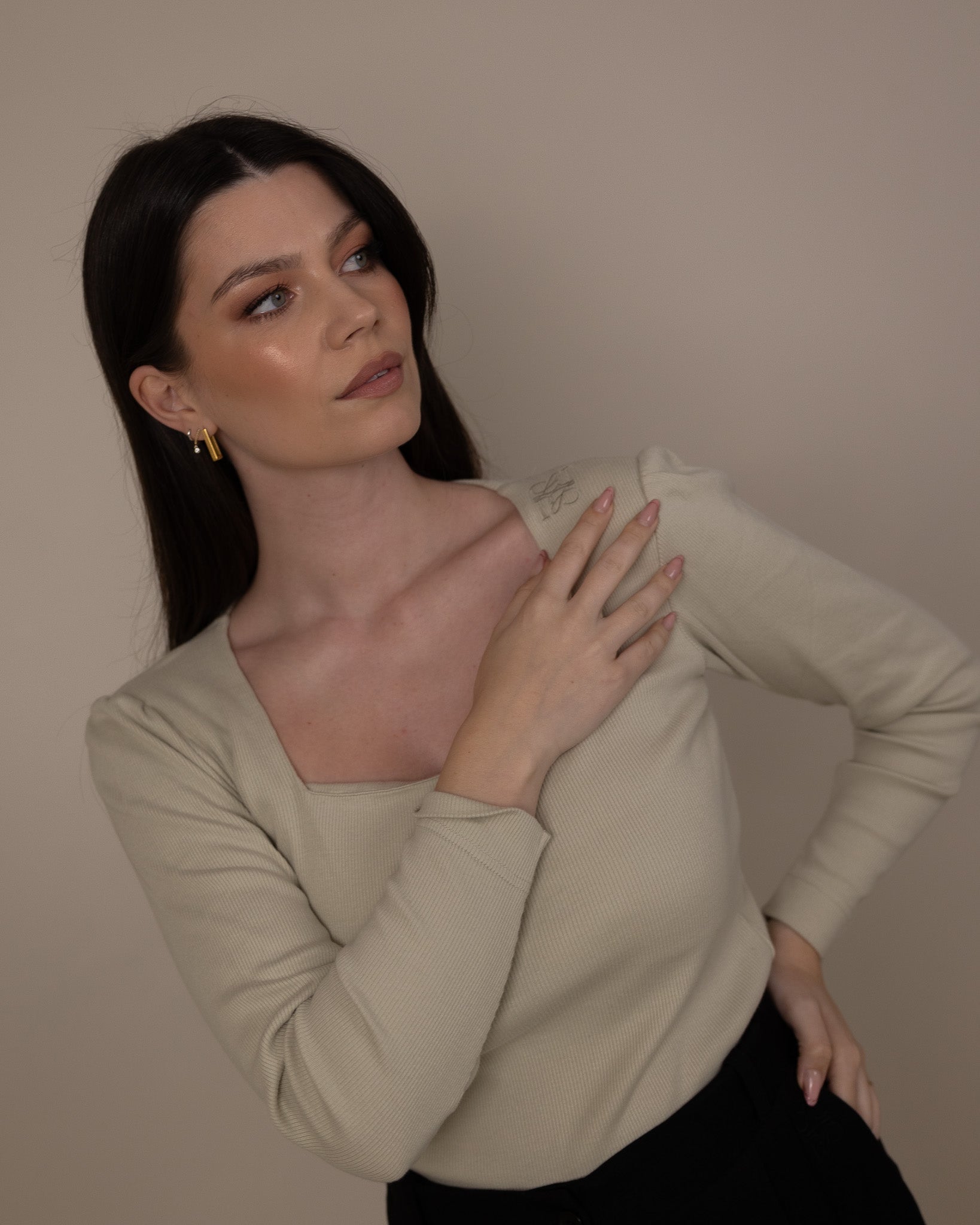 ICONIC top