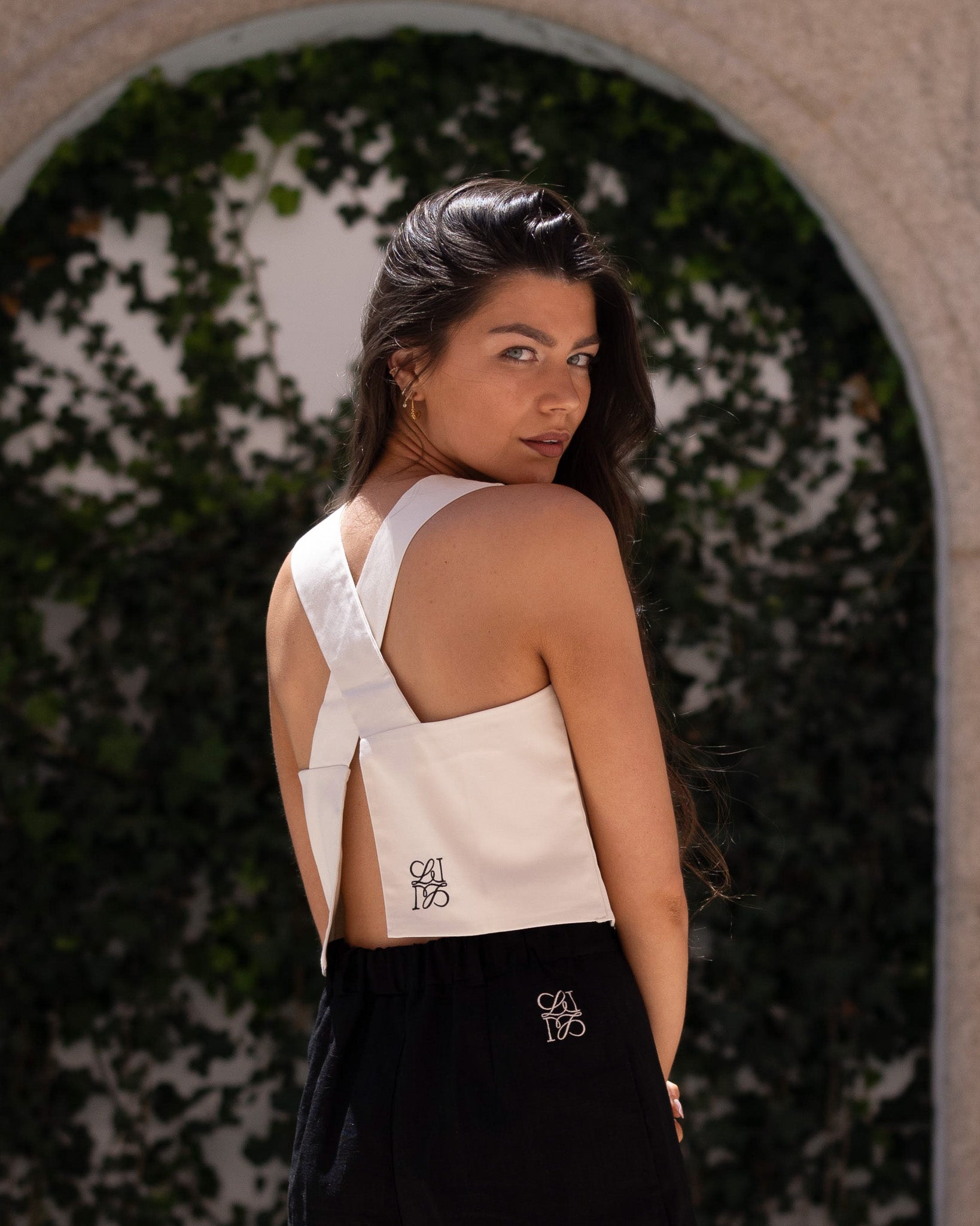 LEONORA top